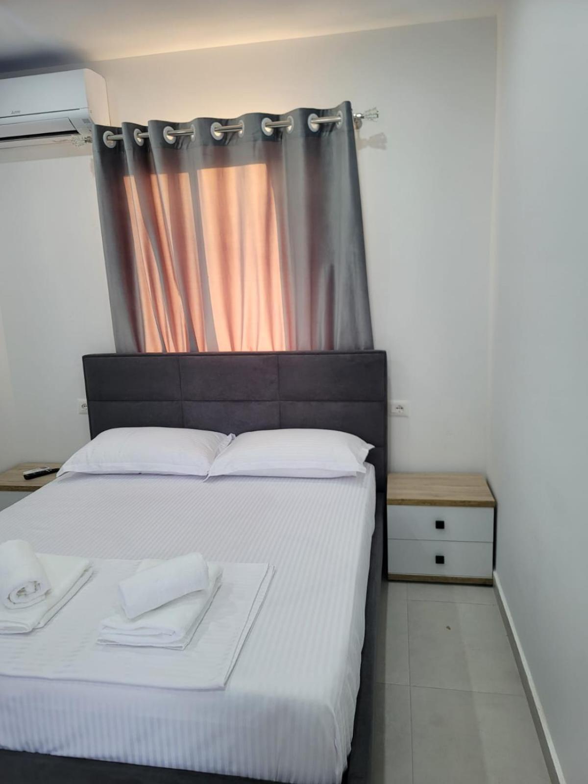Caca Hotel Rinas Ngoại thất bức ảnh